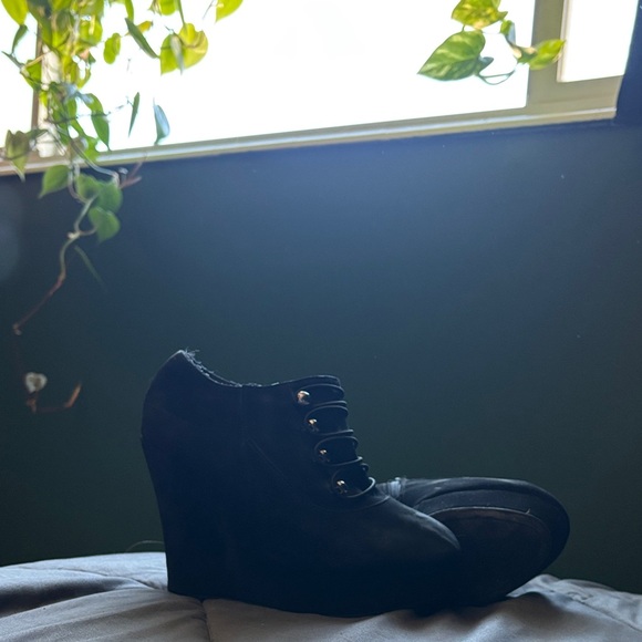 TOP Moda Black Wedge Shoes - Picture 1 of 4